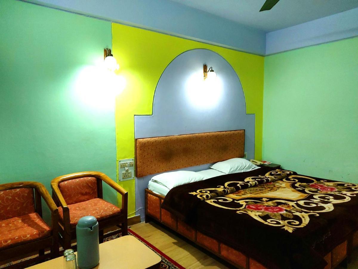 Goroomgo Radha Continental Nainital Exteriör bild